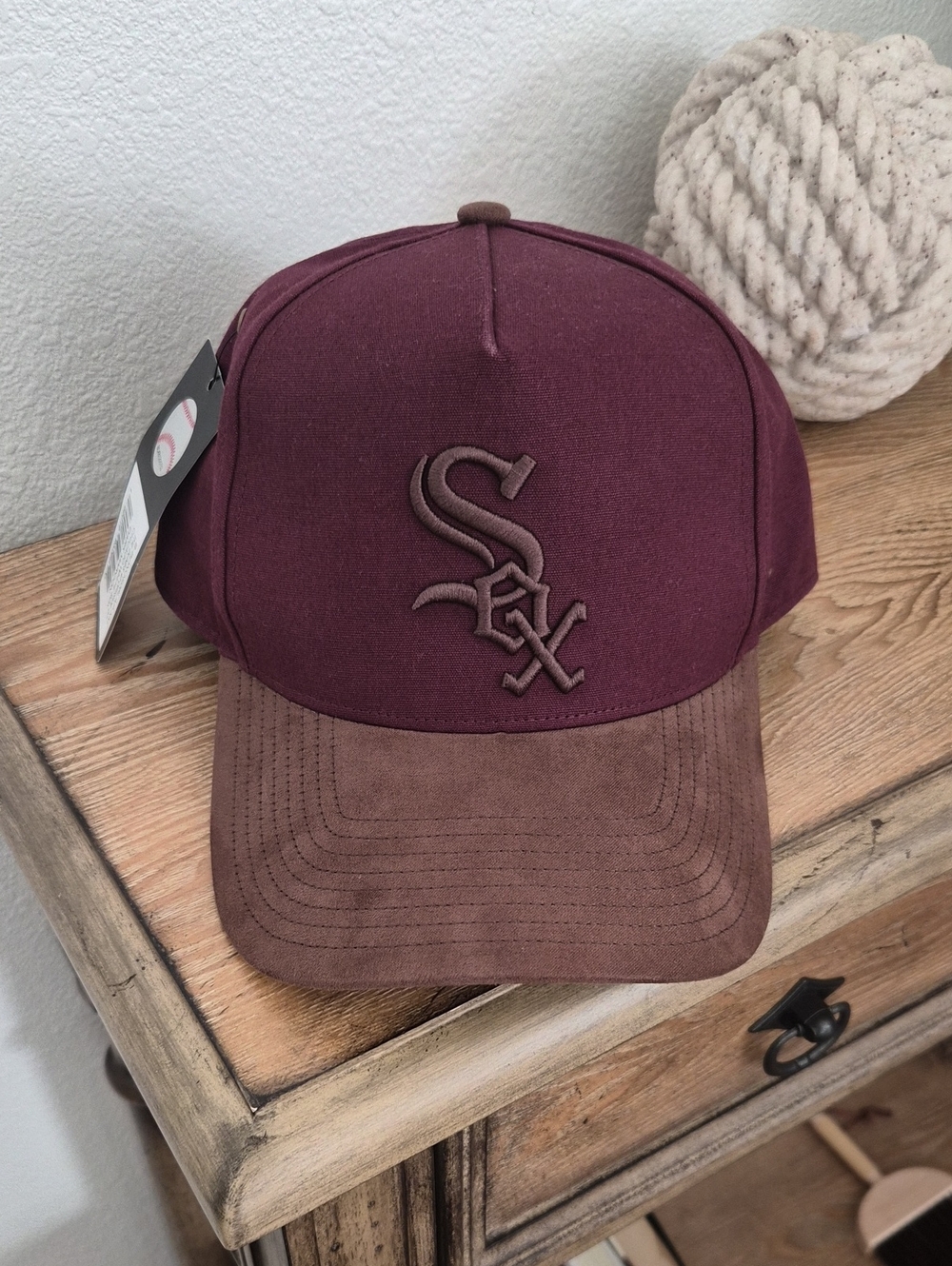 Men's Maroon & Brown Embroidered Sox Baseball Cap